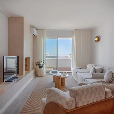 D'agua Beachfront 4*