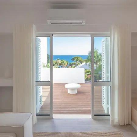 D'agua Beachfront